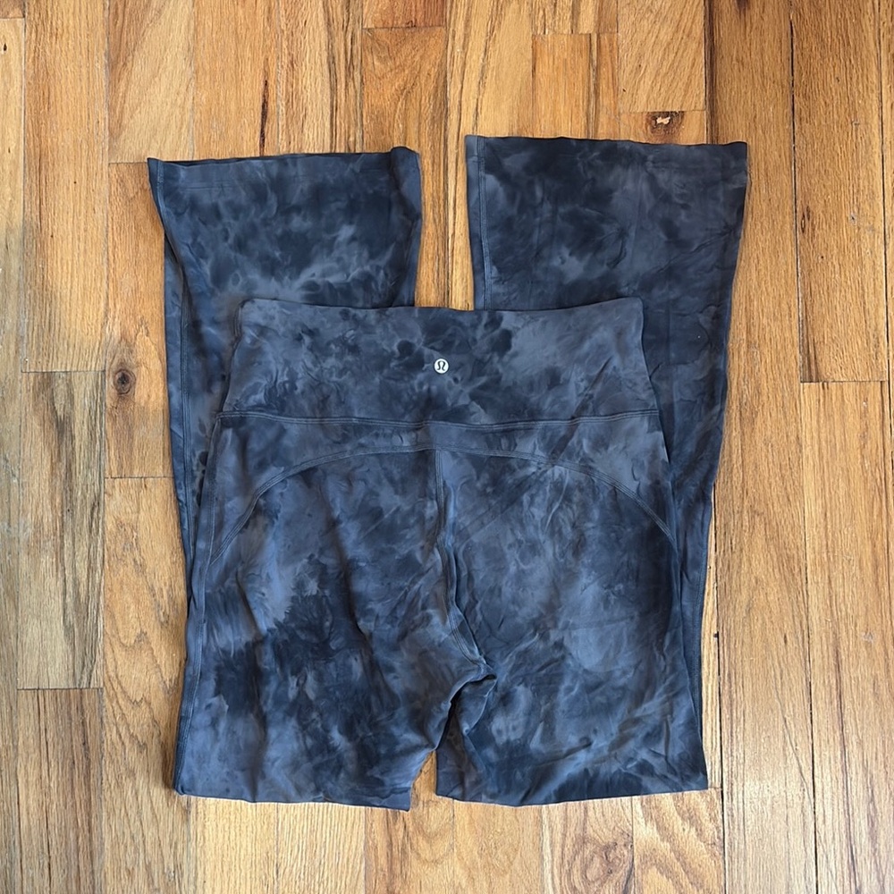 Lululemon Black Tie-Dye Leggings